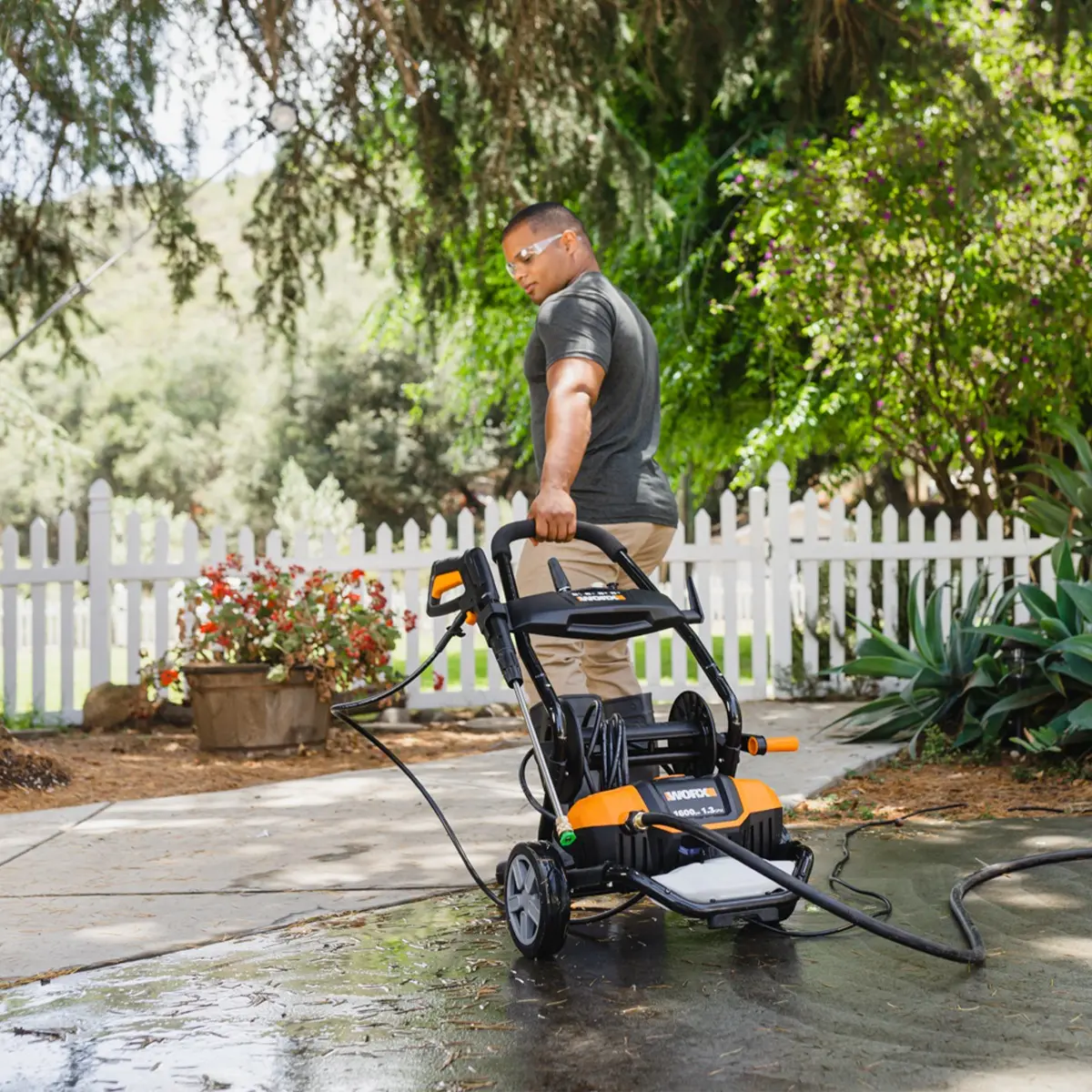 13 Amp 1600 PSI Electric Pressure Washer (1.3 GPM) (Discontinued) 7