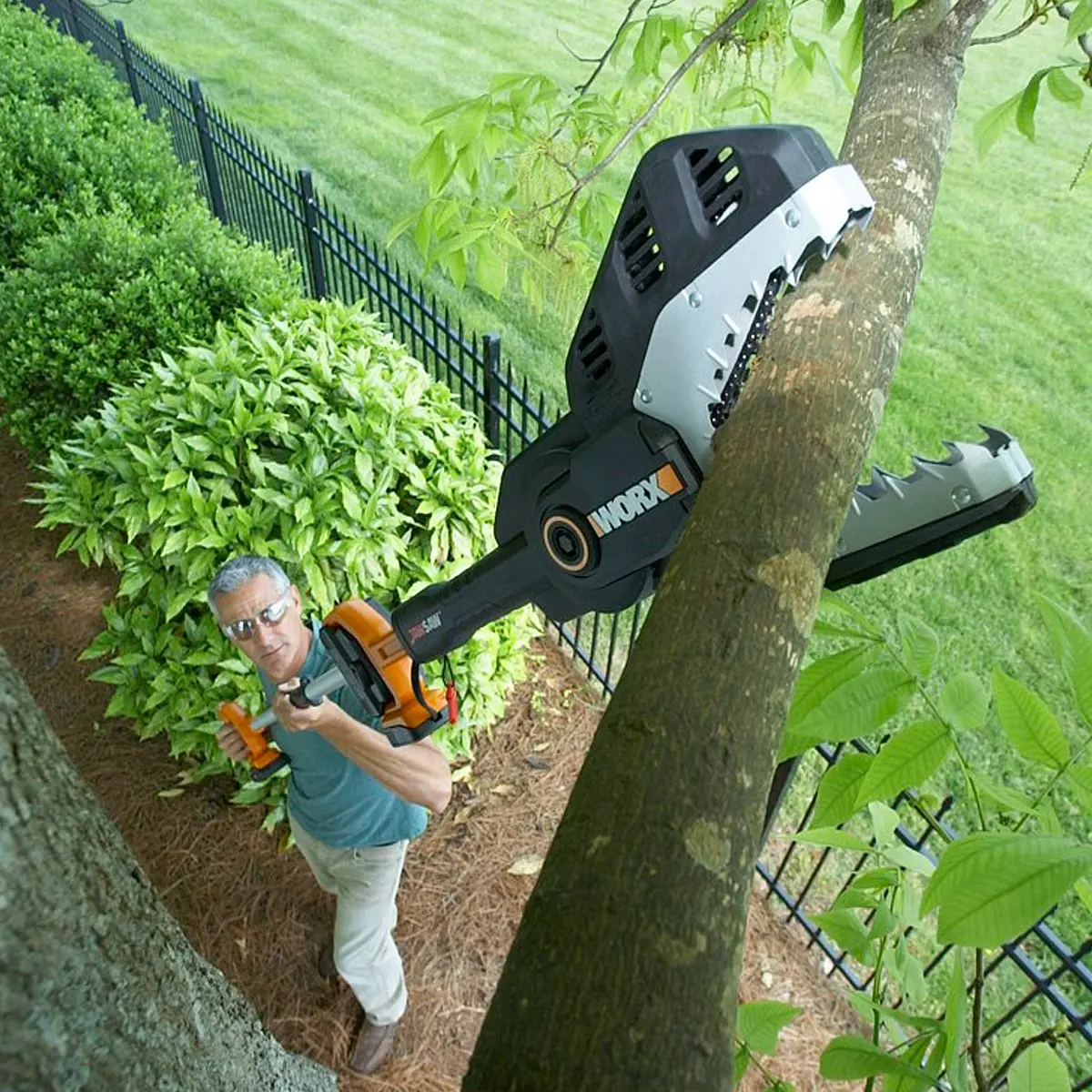20V Power Share JawSaw Chainsaw with 5ft Extension Pole (Discontinued) 3