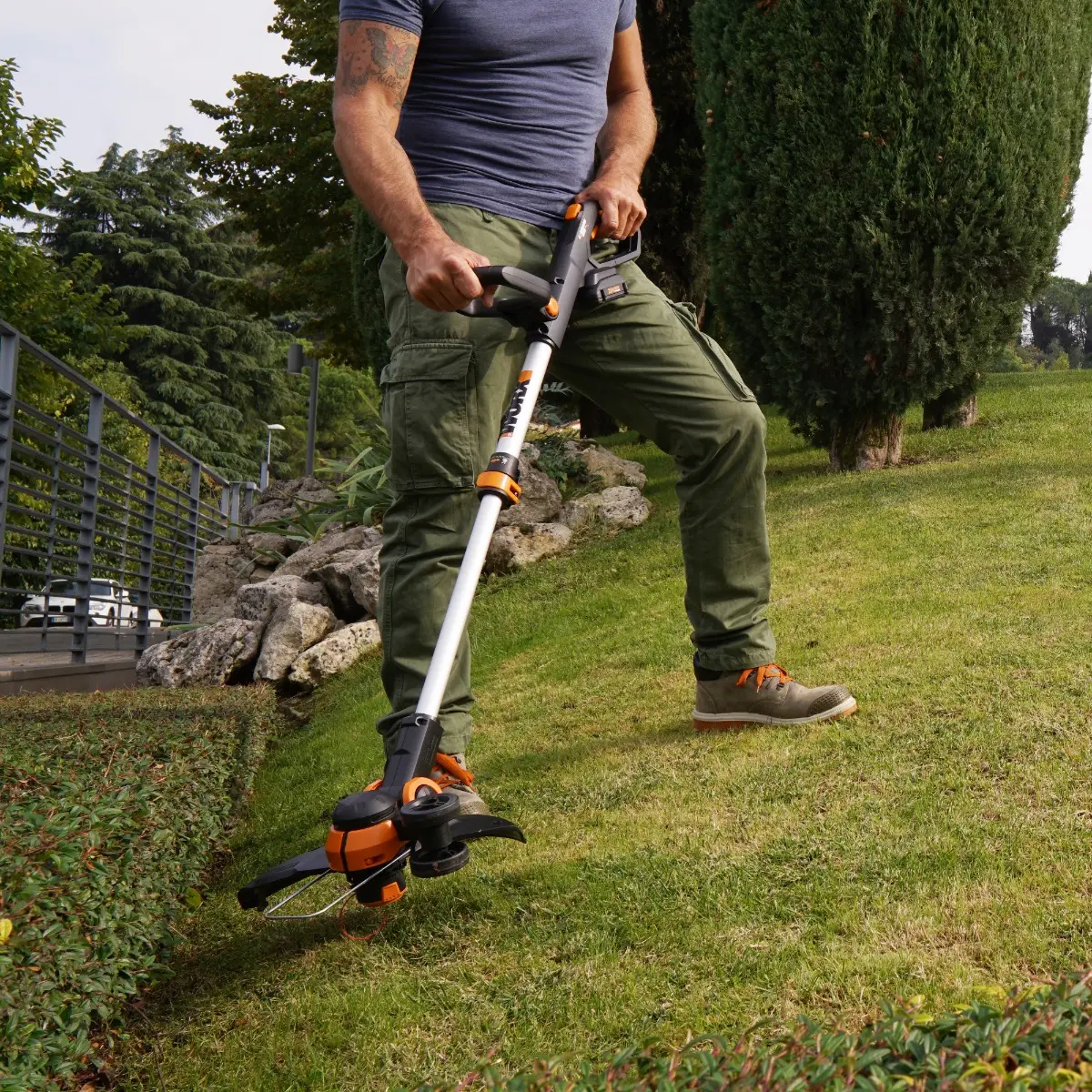 20V GT 3.0 12" Cordless String Trimmer & AIR Blower Combo Kit 3