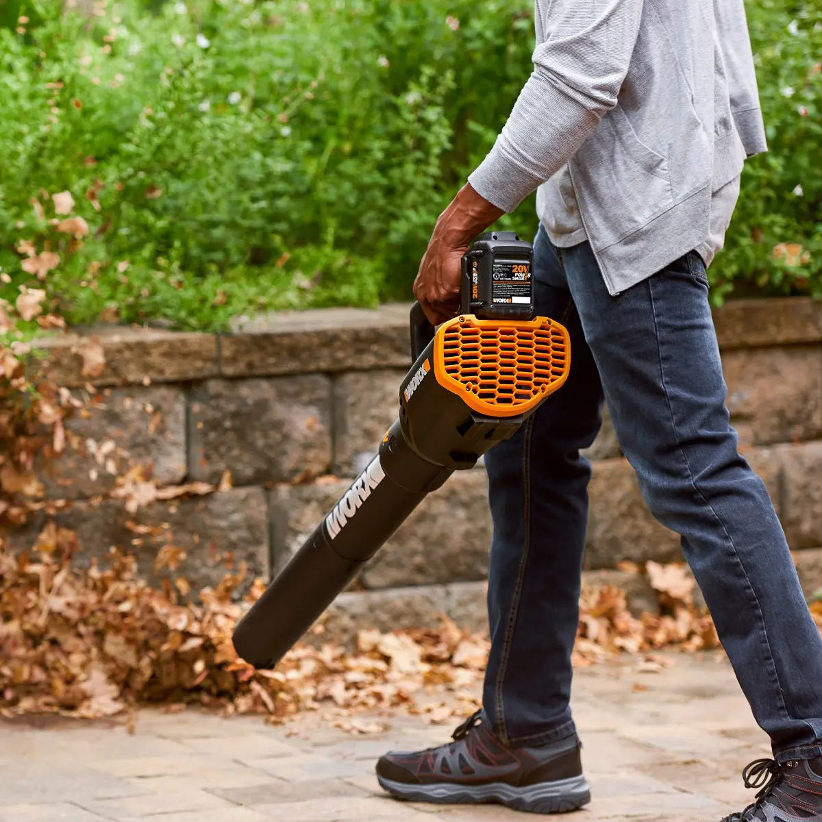 20V TURBINE Two Speed Cordless Leaf Blower 3