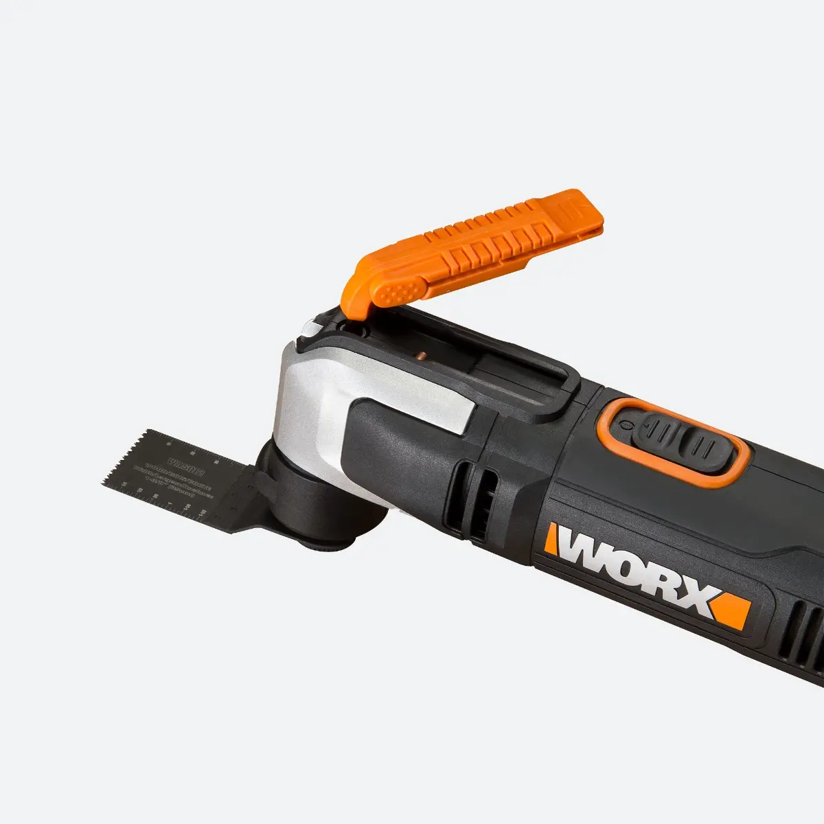 2.5 Amp Oscillating Multi-Tool with Clip-in Wrench 4