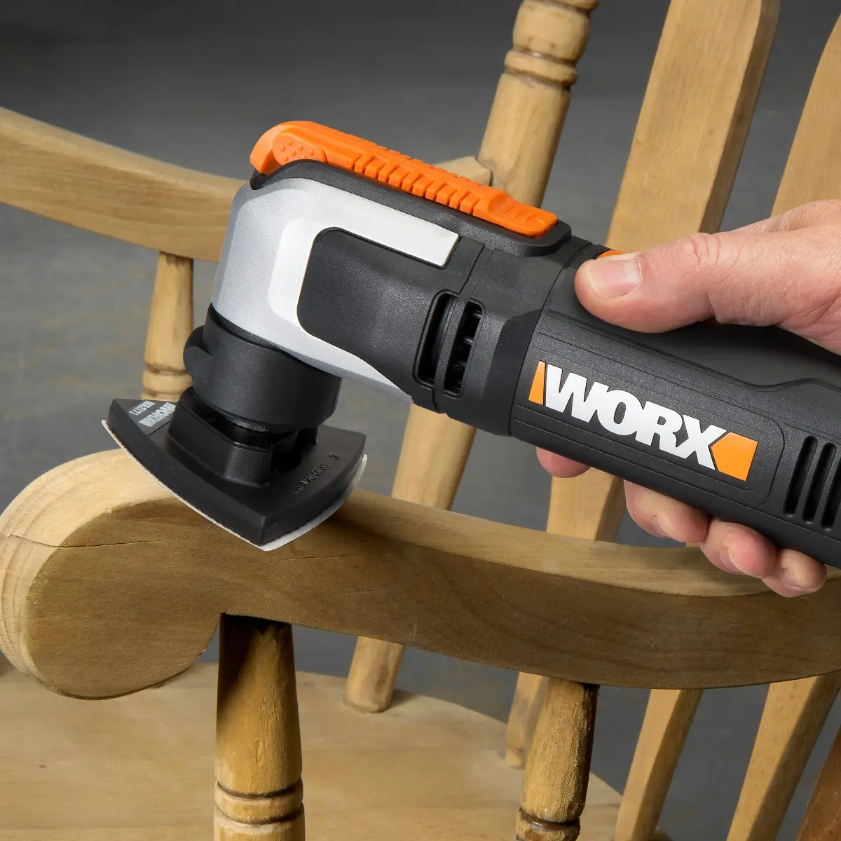2.5 Amp Oscillating Multi-Tool with Clip-in Wrench 6
