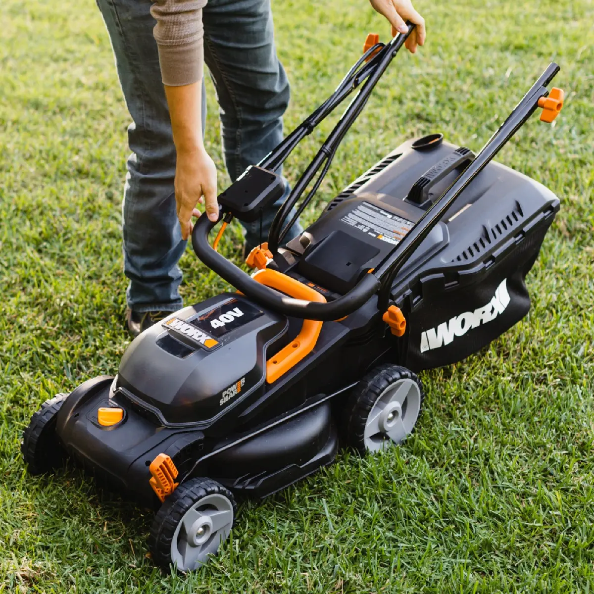 40V 14" Lawn Mower & 20V GT 3.0 12" String Trimmer Combo Kit 5