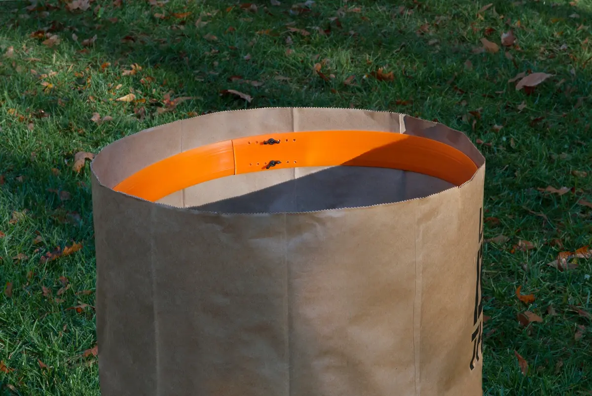Universal Bag Holder 4